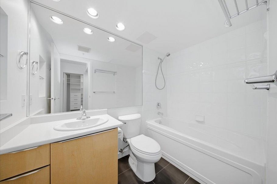 1107 1003 Pacific Street Vancouver, BC - 22