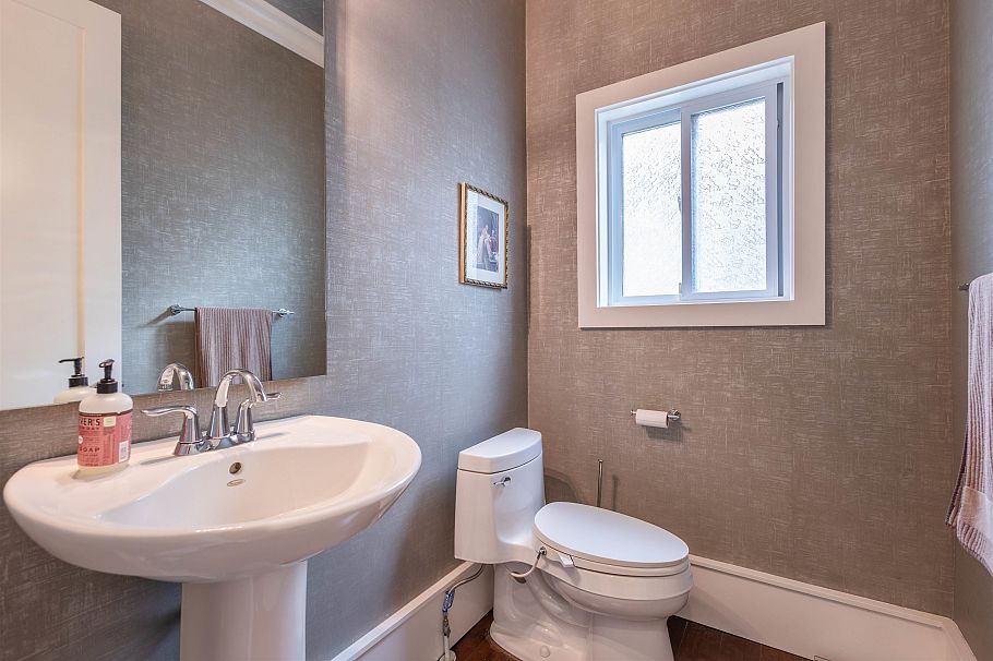 8150 French Street Vancouver, BC - 8