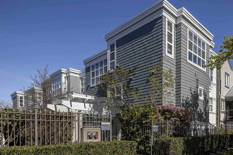 210 655 W 7th Avenue Vancouver, BC - 37