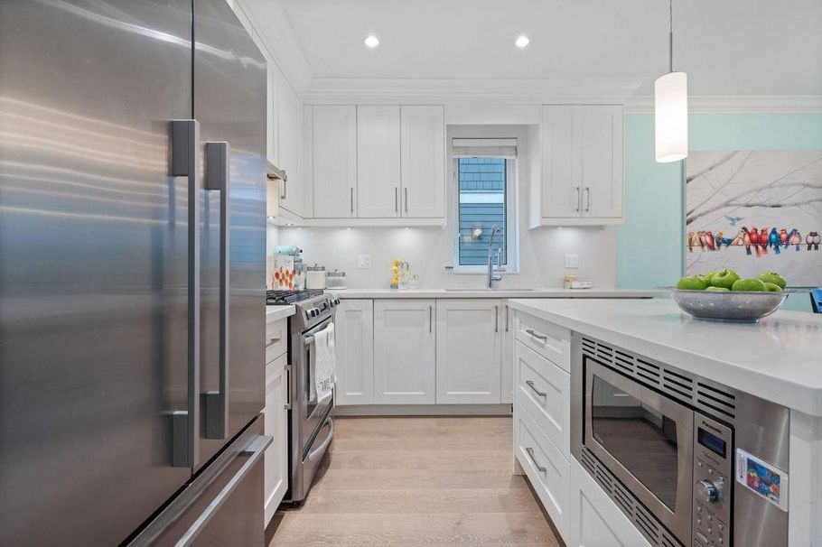 5681 Killarney Street Vancouver, BC - 9