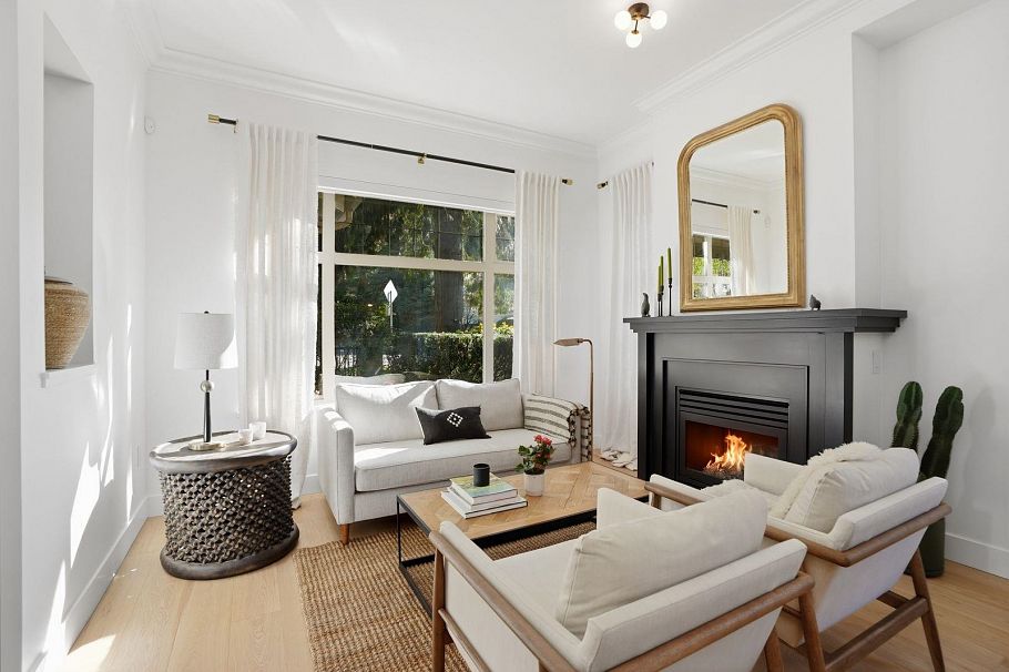 2039 W 33rd Avenue Vancouver, BC - 4