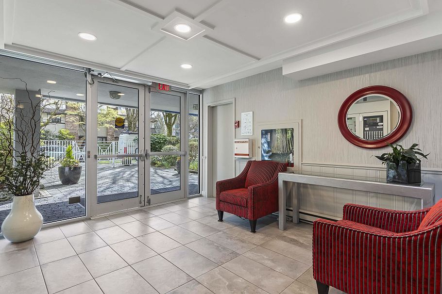 1102 5425 Yew Street Vancouver, BC - 24