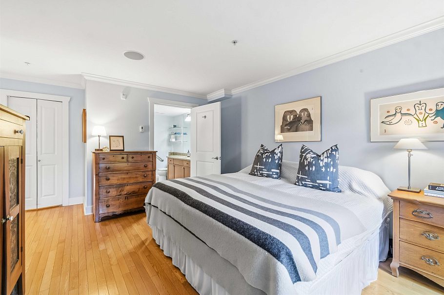 2420 Sasamat Street Vancouver, BC - 17