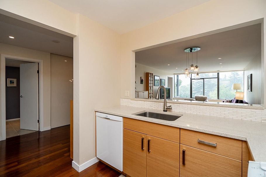 511 2101 Mcmullen Avenue Vancouver, BC - 9