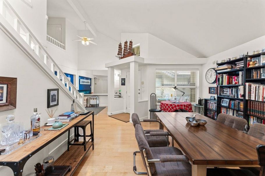 29 1550 Larkhall Crescent North Vancouver, BC - 12