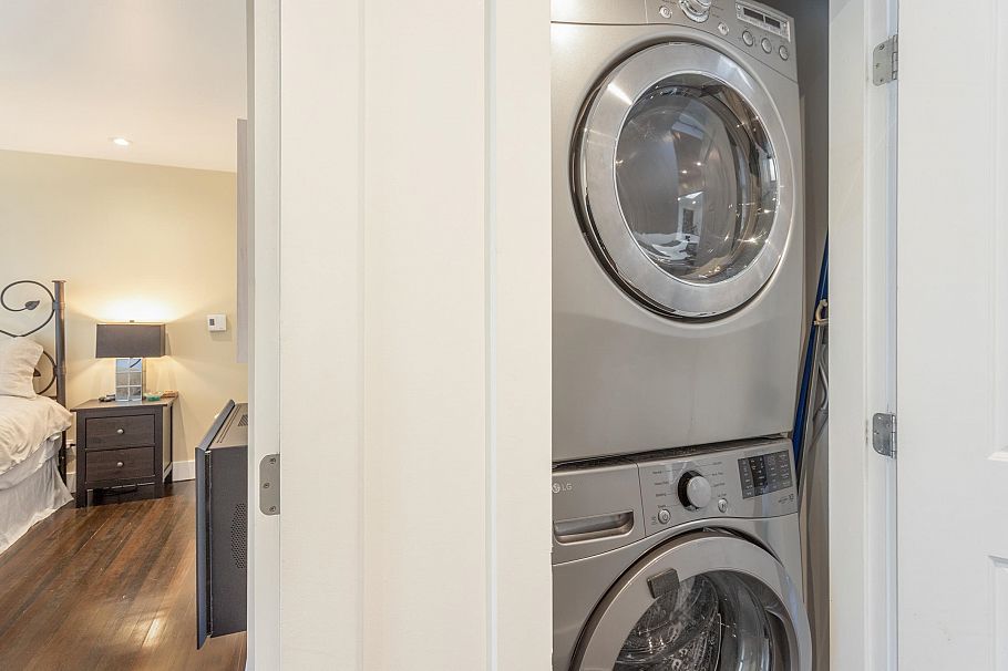 4219 Graveley Street Burnaby, BC - 21