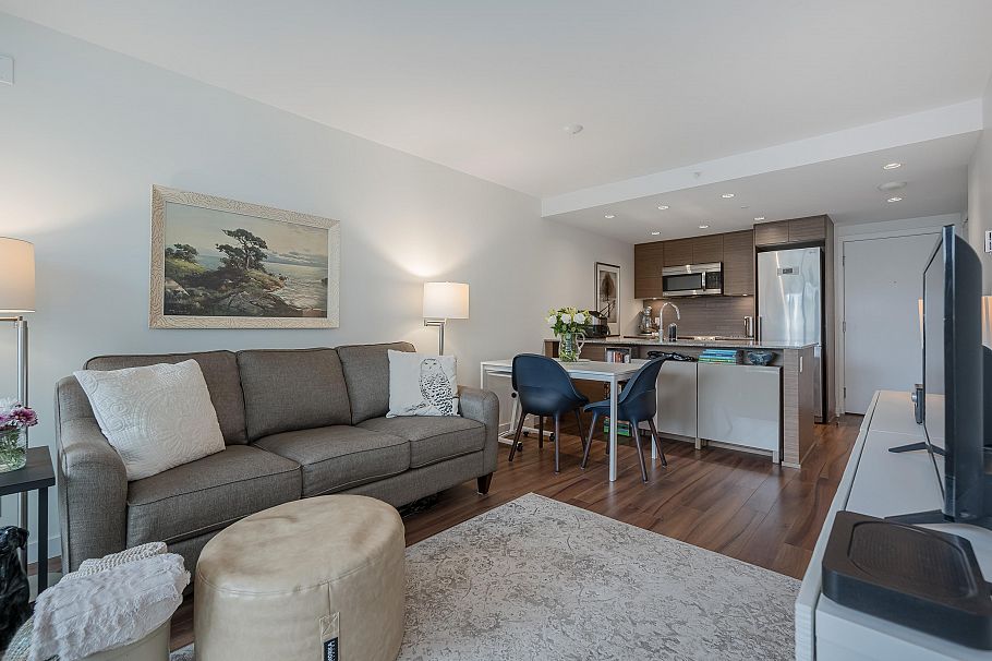 319 135 E 17th Street North Vancouver, BC - 15