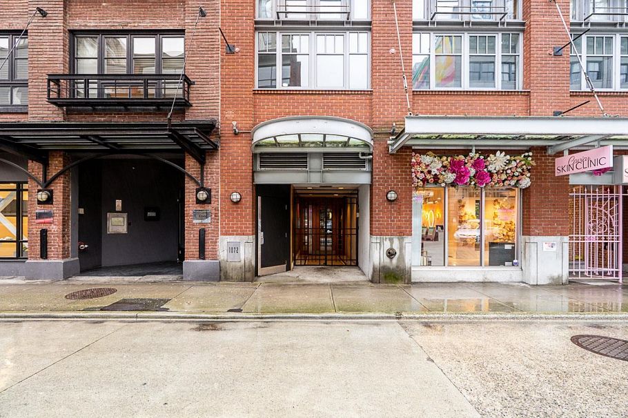 406 1072 Hamilton Street Vancouver, BC - 23