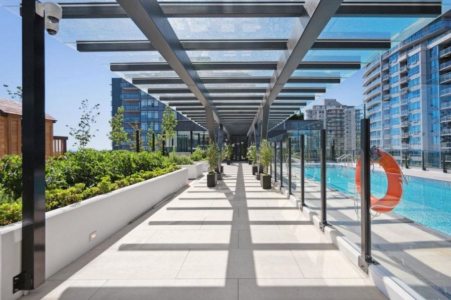 1004 135 E 13th Street North Vancouver, BC - 20