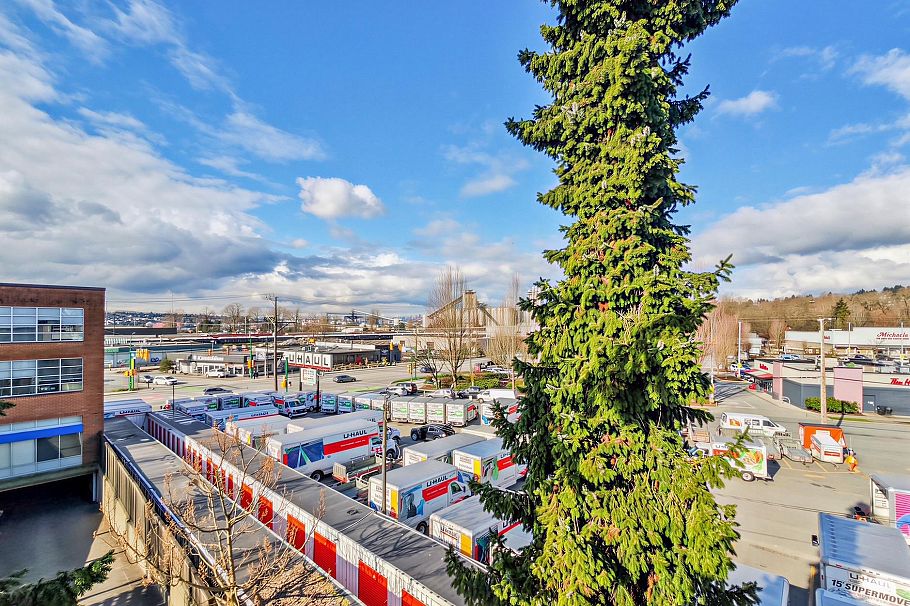 PH05 223 Mountain Highway North Vancouver, BC - 6