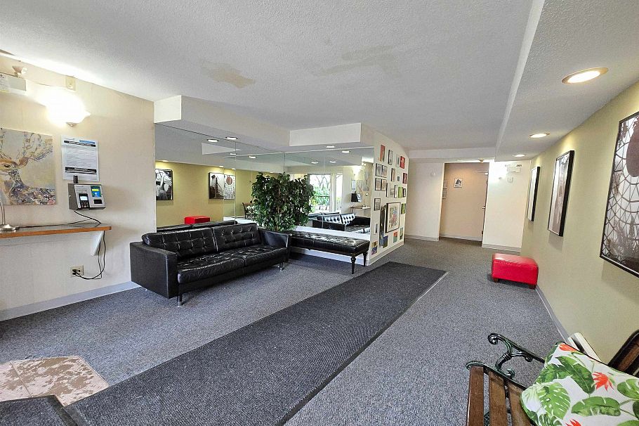 207 350 E 5th Avenue Vancouver, BC - 4