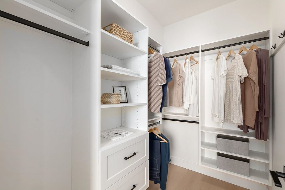 1 3506 E Pender Street Vancouver, BC - 24