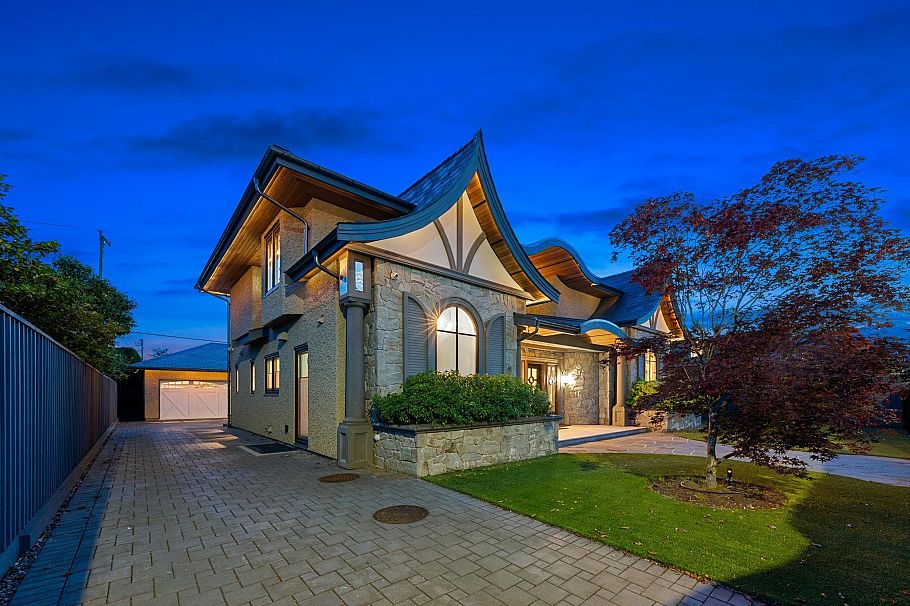 2809 Edgemont Boulevard North Vancouver, BC - 15