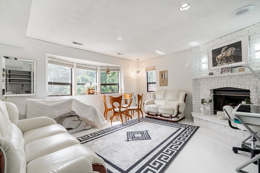 2940 Dresden Way North Vancouver, BC - 19