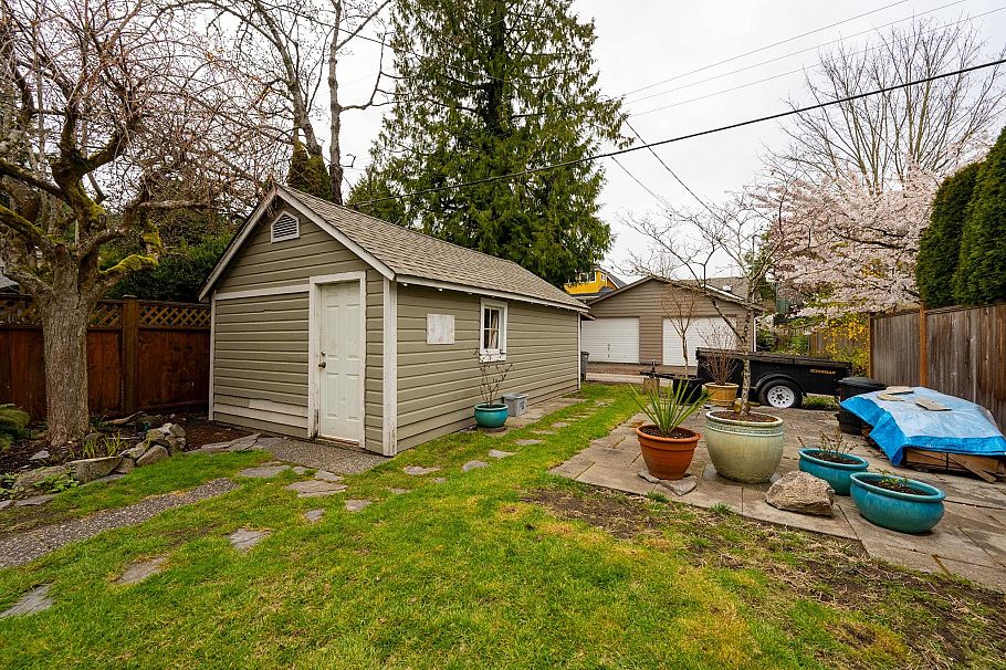 4047 W 32nd Avenue Vancouver, BC - 33