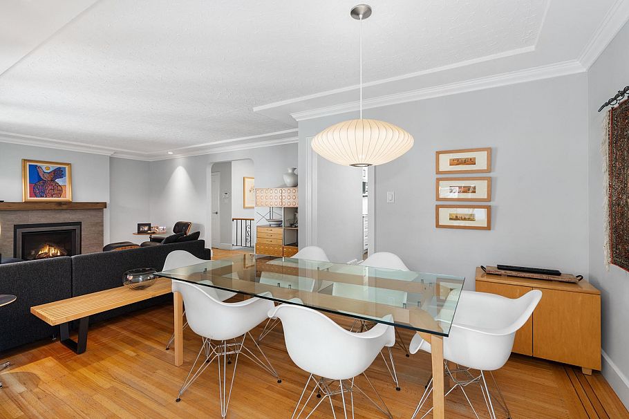 956 Belvista Crescent North Vancouver, BC - 6