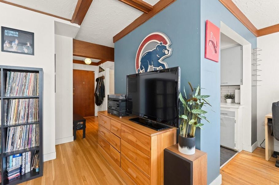 304 1975 Pendrell Street Vancouver, BC - 8