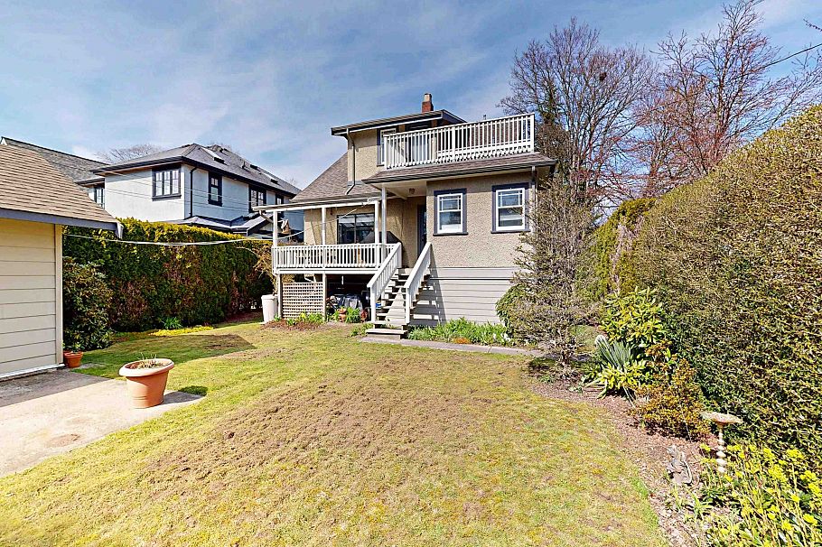 4402 W 12th Avenue Vancouver, BC - 15