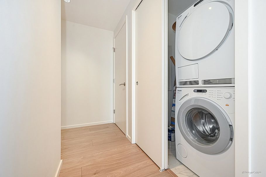 808 8555 Granville Street Vancouver, BC - 20