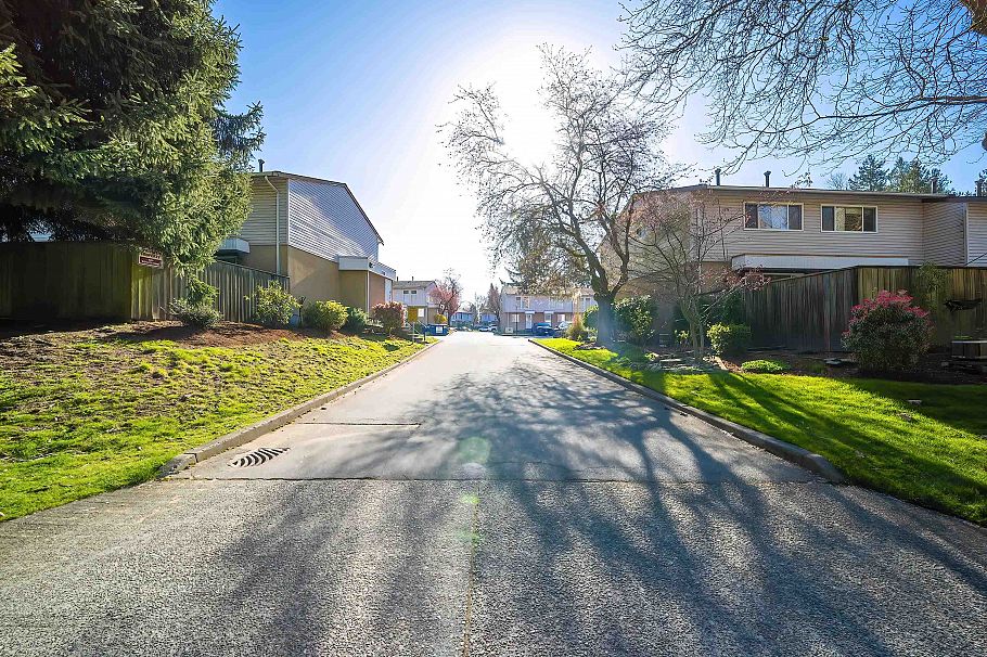 6866 Arlington Street Vancouver, BC - 21
