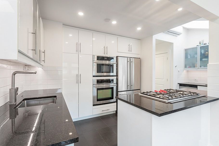 4219 Graveley Street Burnaby, BC - 6