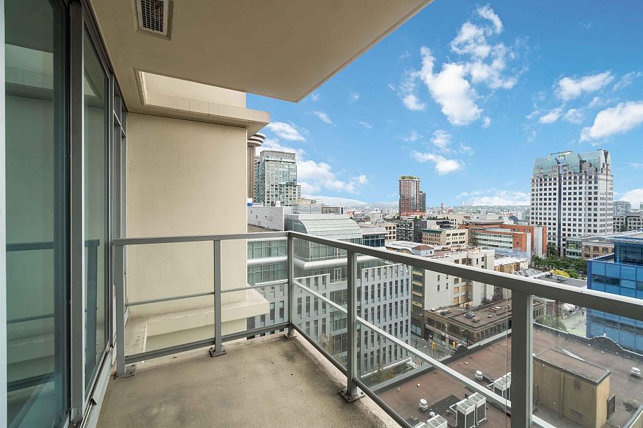 1311 610 Granville Street Vancouver, BC - 28