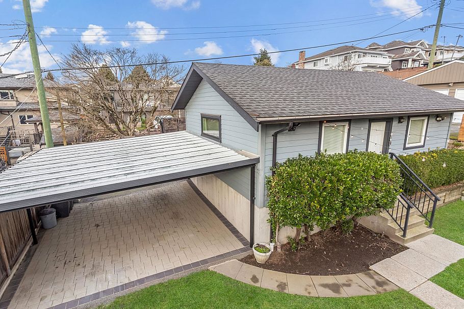 4219 Graveley Street Burnaby, BC - 31