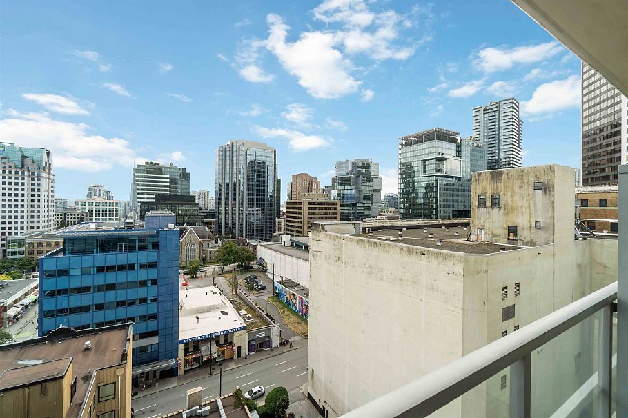 1311 610 Granville Street Vancouver, BC - 31