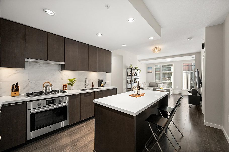 303 3188 Riverwalk Avenue Vancouver, BC - 11