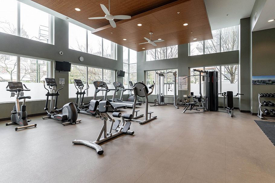 319 135 E 17th Street North Vancouver, BC - 31