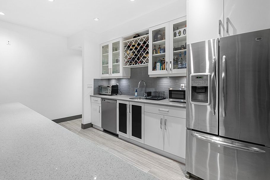 7493 Gatineau Place Vancouver, BC - 24