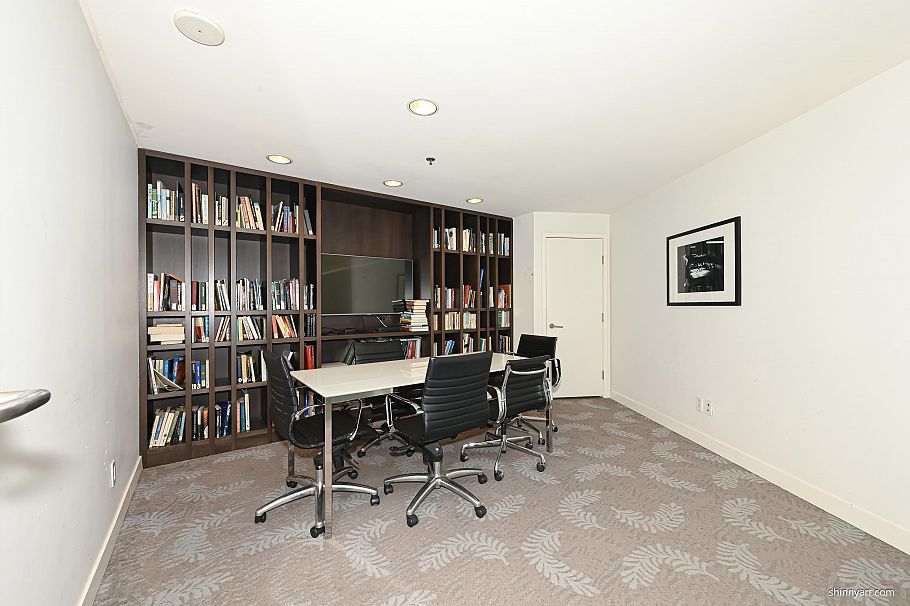 808 8555 Granville Street Vancouver, BC - 15