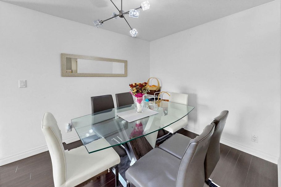 PH05 223 Mountain Highway North Vancouver, BC - 15