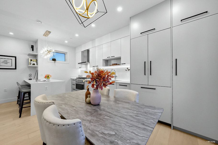 3172 W 26th Avenue Vancouver, BC - 10