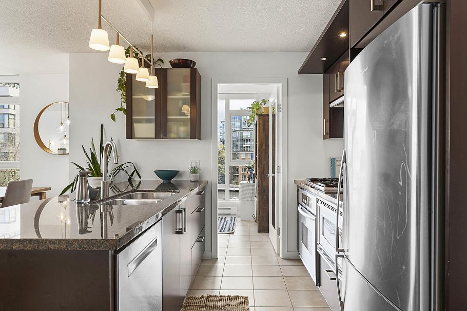 706 1650 W 7th Avenue Vancouver, BC - 19