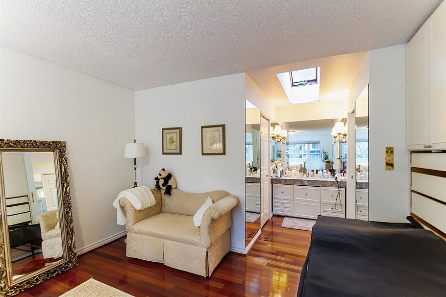 4171 Doncaster Way Vancouver, BC - 13