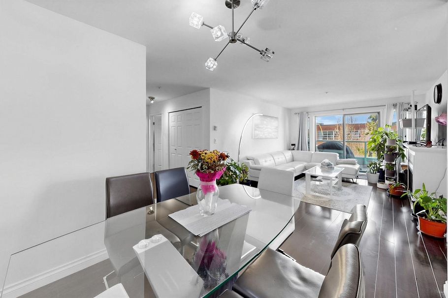 PH05 223 Mountain Highway North Vancouver, BC - 31