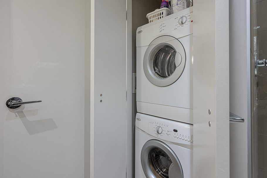 319 135 E 17th Street North Vancouver, BC - 25