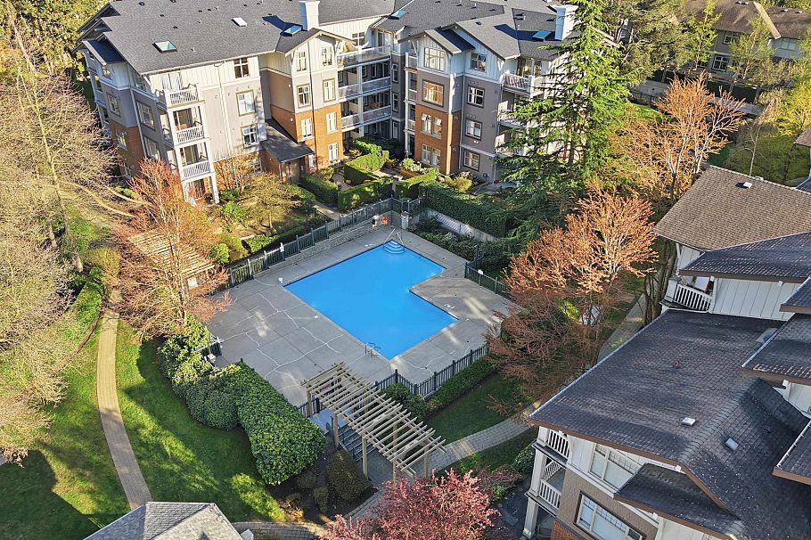 2039 W 33rd Avenue Vancouver, BC - 33