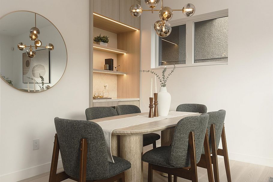 1 2755 W 11th Avenue Vancouver, BC - 9