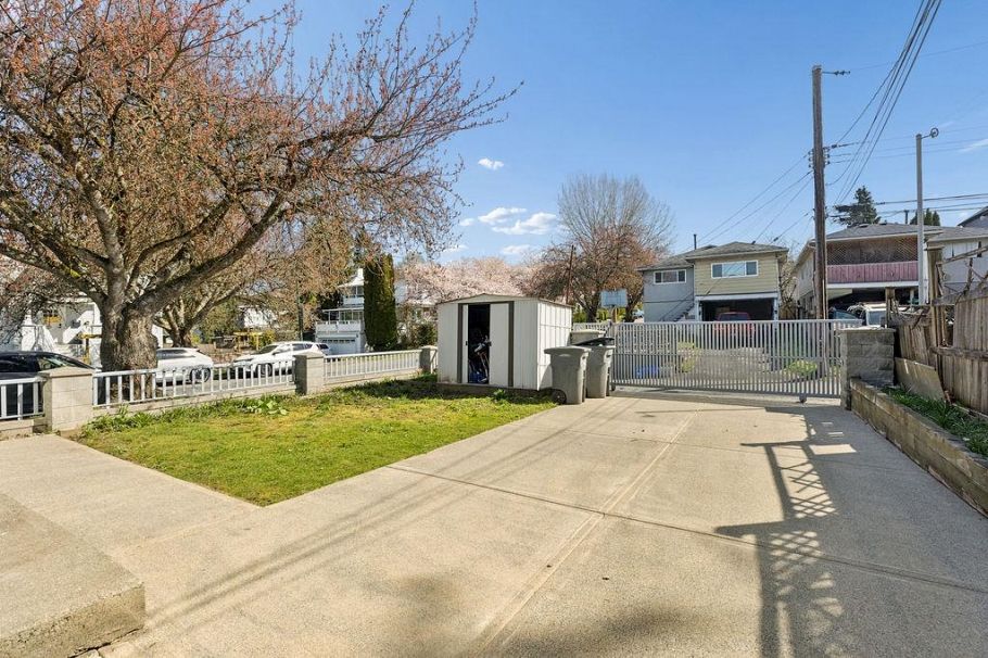 3708 Dumfries Street Vancouver, BC - 13