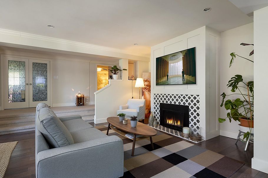 3545 Dowsley Court North Vancouver, BC - 35