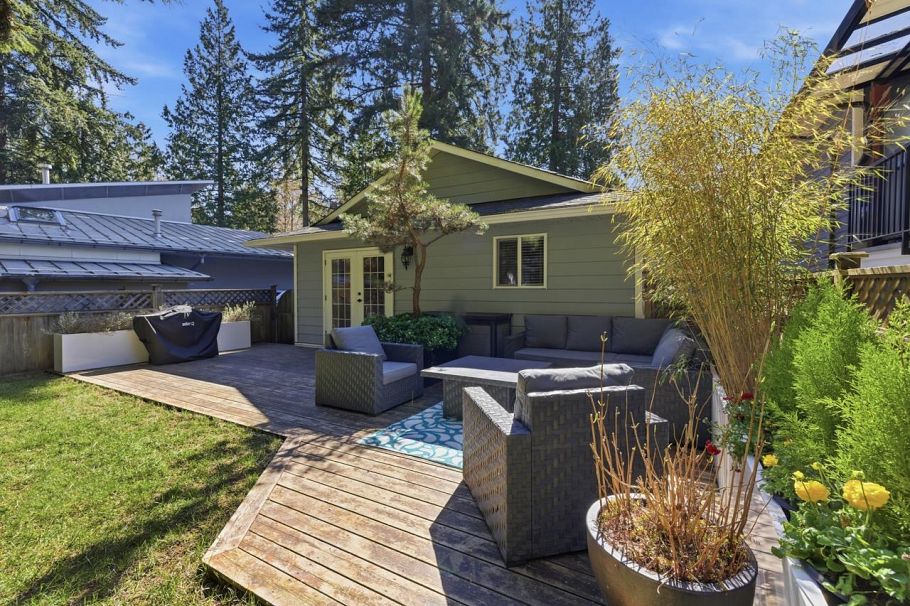 1762 Evelyn Street North Vancouver, BC - 27