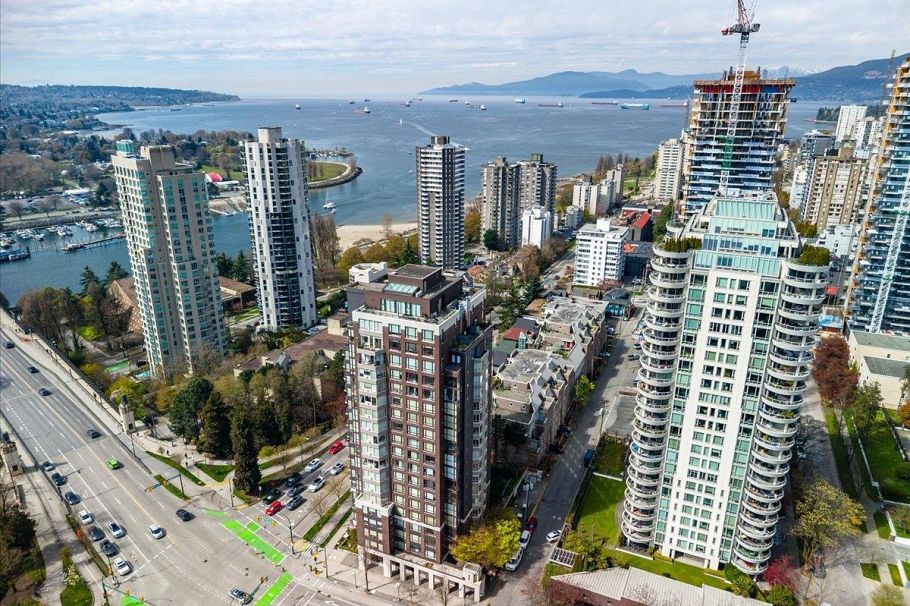 1107 1003 Pacific Street Vancouver, BC - 2