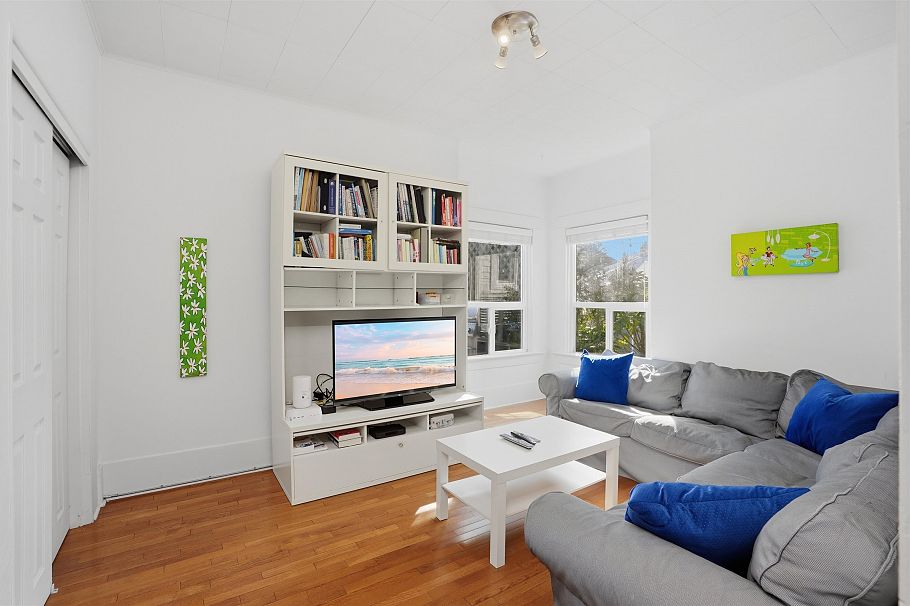 3350 W 3rd Avenue Vancouver, BC - 8