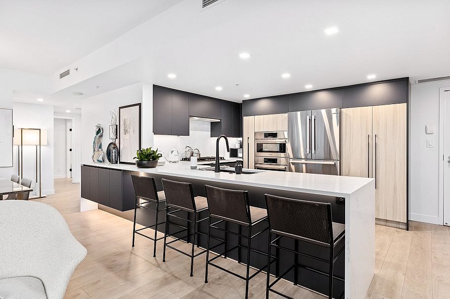 1604 1205 W Hastings Street Vancouver, BC - 1