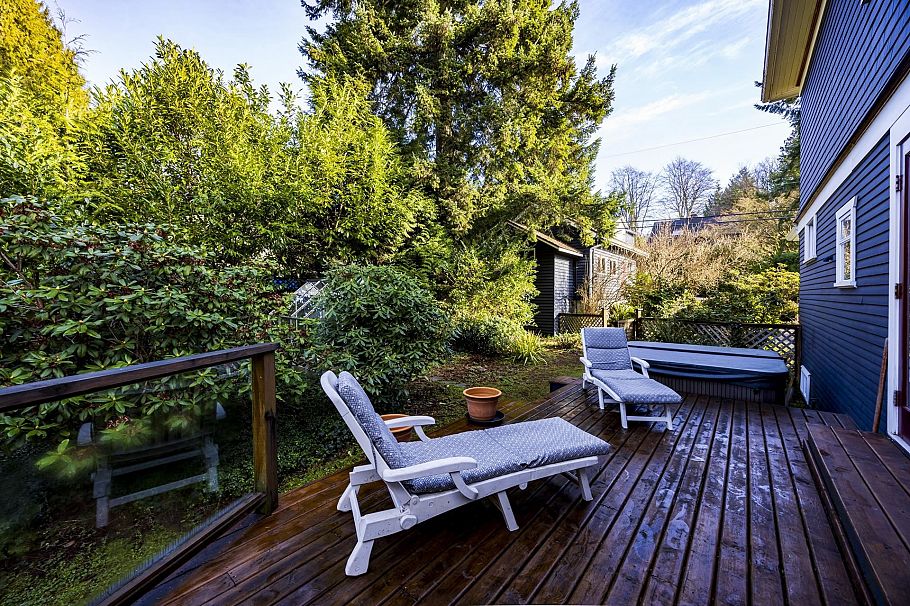 3039 St. Georges Avenue North Vancouver, BC - 14