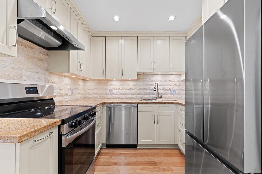 601 738 Broughton Street Vancouver, BC - 12