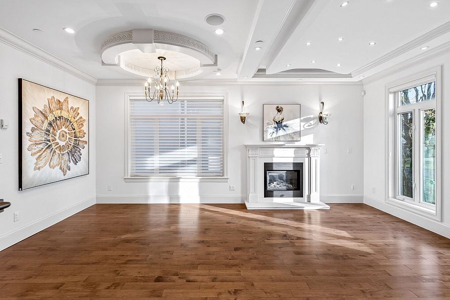 3715 W 22nd Avenue Vancouver, BC - 3