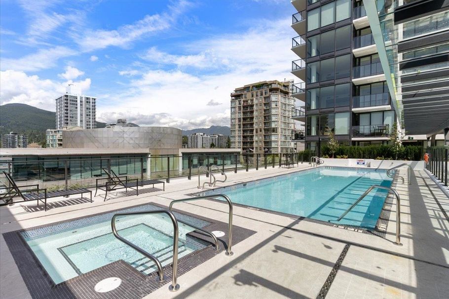 1004 135 E 13th Street North Vancouver, BC - 21